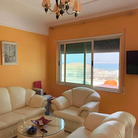 Durres Beachfront Penthouse Apartament *